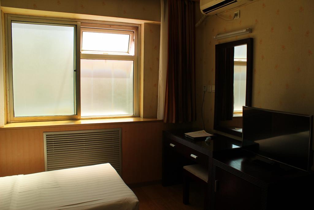 Rongbao Hotel Beijing Exterior photo